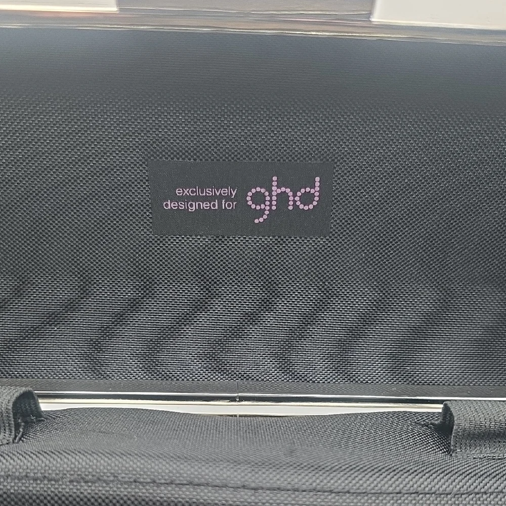 GHD Elegant Purple Lace Clutch Straightener Holder W/ Chain (EUC)🖤💜🖤